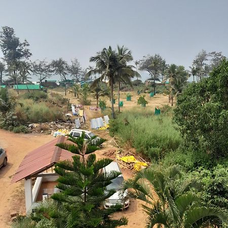 Ivon Guest House Arambol Buitenkant foto