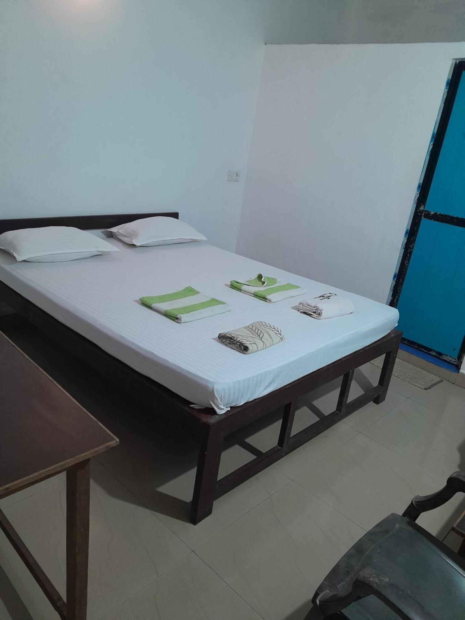 Ivon Guest House Arambol Kamer foto